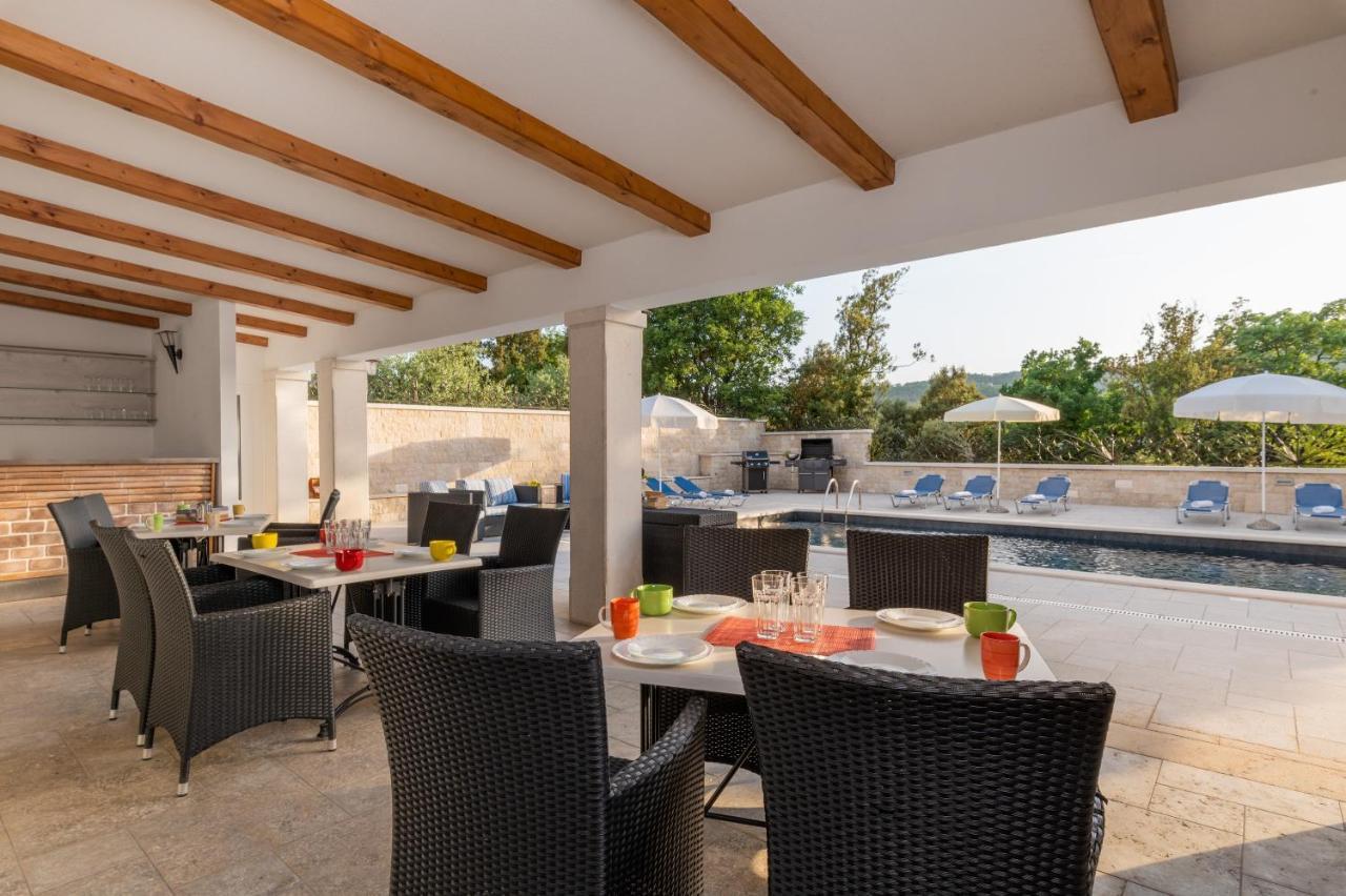 Villa Vires Labin  Exterior photo