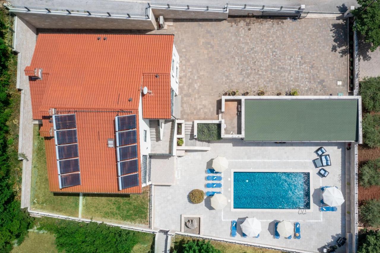 Villa Vires Labin  Exterior photo